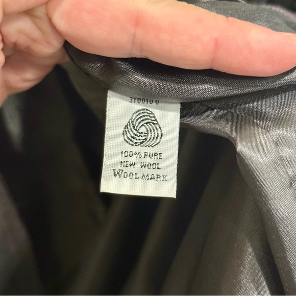 Pendleton 100% Virgin Wool Blazer Women's Size 18 Charcoal Pink Pinstripe Lined - Picture 3 of 5